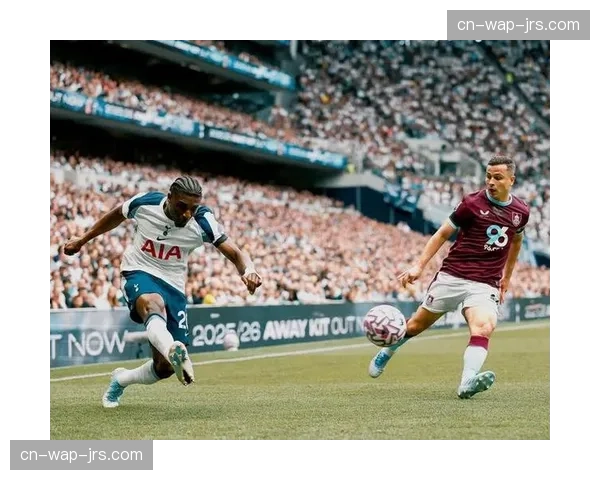 热刺边锋库杜斯成功完成30次过人 其突破能力独步英超赛场 热刺边锋库杜斯成功完成30次过人 其突破能力独步英超赛场