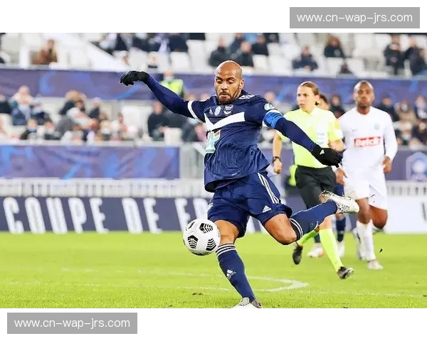 老将丹特伤愈复出即统领防线 尼斯客场止住连丢球纪录